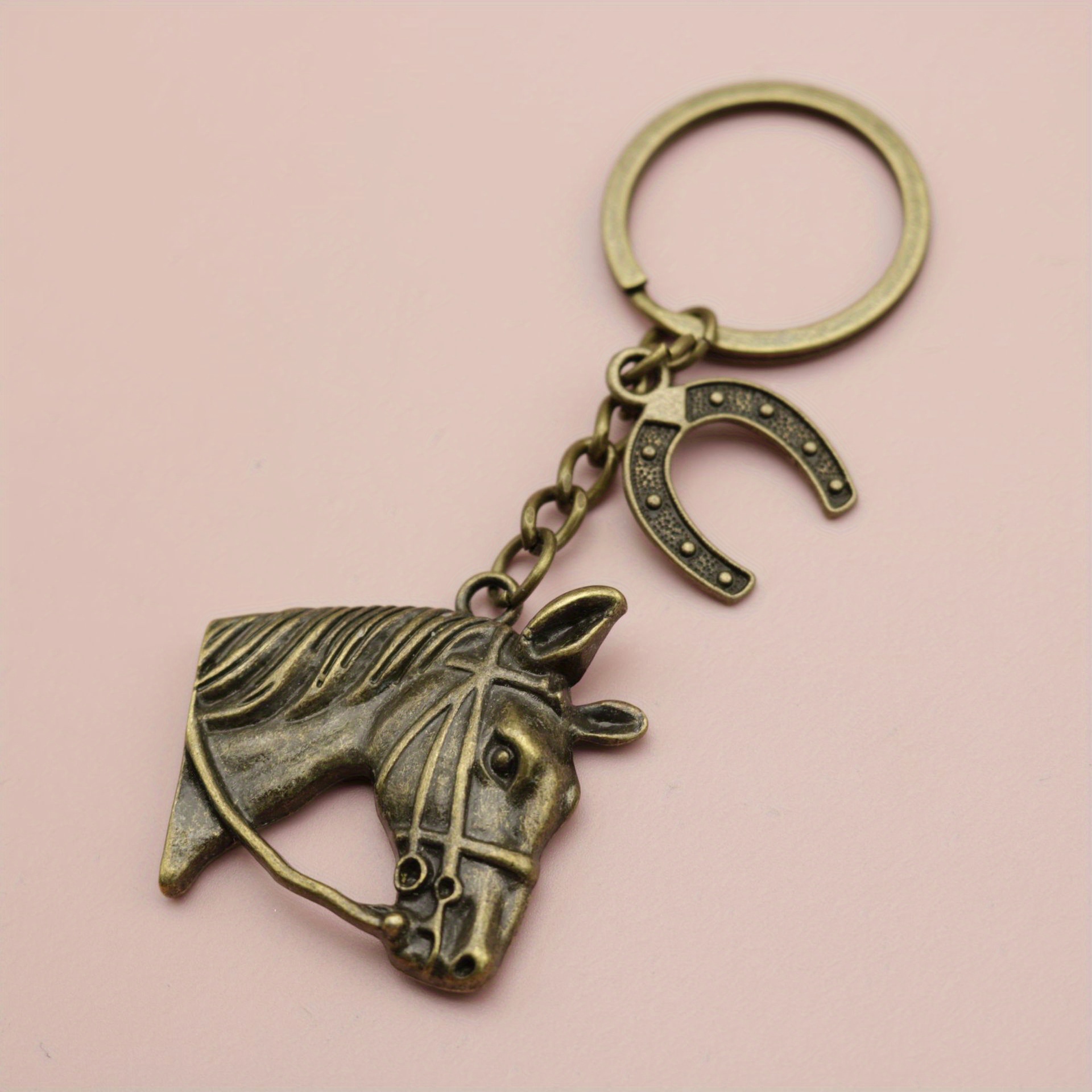 

1pc Vintage Horse Head Keychain, Fashionable Alloy Keyring For Women, Round Ring Clasp, Decorative Animal Design, Novelty Accessory For Thanksgiving, Single Pack