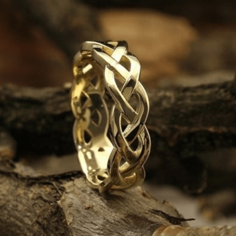 

18k Golden Plated Copper Braided Hollow Ring For Women, Luxury Weave Design Band, Versatile For All Seasons, Perfect For Weddings, Anniversaries, Parties - No Stone Inlay