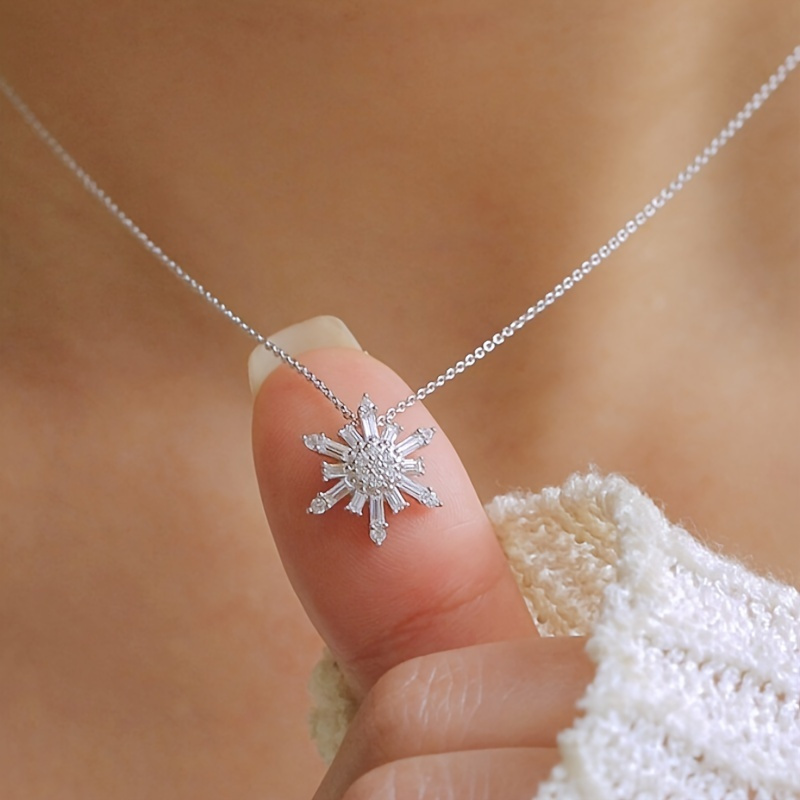 

Elegant Snowflake Pendant Necklace For Women, Sparkling Zirconia Inlay, Copper Chain, Suitable For , Versatile For & Parties, April Birthstone Christmas Gift Jewelry