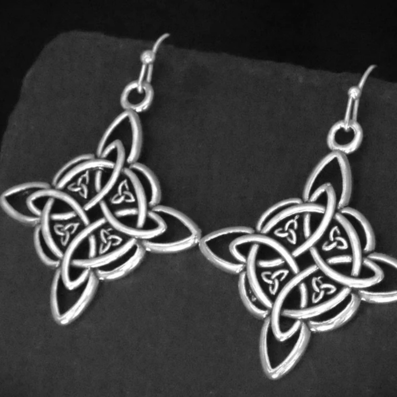 

2pcs Knot Alloy Earrings, Fashionable Wiccan-, Iron Ear Needle, Clip-on & 925 Sterling Silvery Options, Stainless Steel , , Uk, For Halloween