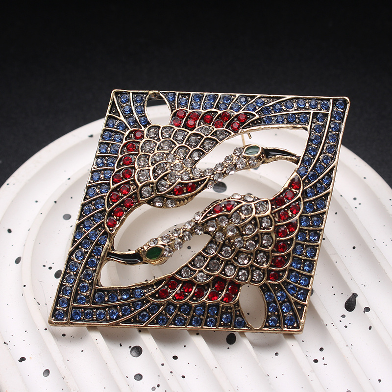 elegant vintage inspired   crane   brooch unique irregular shape   dresses sweaters details 2