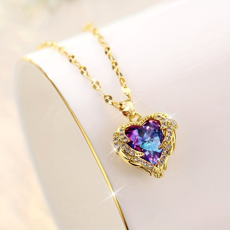 

Fashionable And Exquisite Sweet Cool Light Luxury Style Purple Heart-shaped Zircon Wings Pendant Necklace Is The First Choice For Holiday Birthday Gifts For Family And Friends