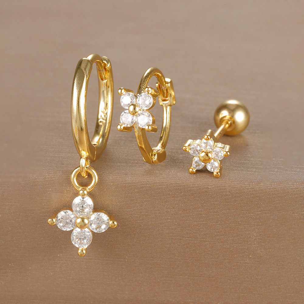 

A Set Of -shaped With -set Zirconia Flowers, Representing European And , , And Personalized For Ladies.