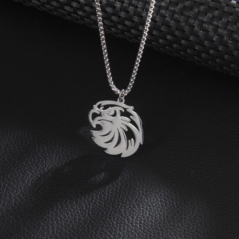 

Elegant Stainless Steel Eagle Pendant Necklace - Perfect For Everyday Wear And Festive Occasions