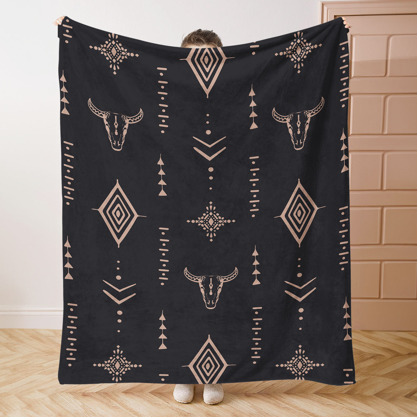 

Jit Retro Western Style Flannel Throw Blanket - Soft Comfortable Digital Print Polyester Knitted Throw For Bed, Sofa, Office, Camping - Mid Century Design With Bull & Geometric Patterns - All Seasons