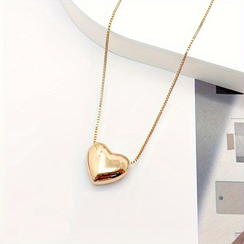 

Simple Yet Elegant Adjustable Heart Pendant Necklace Is A Stylish Accessory For Women, Perfect For Everyday Wear And A Perfect Gift!