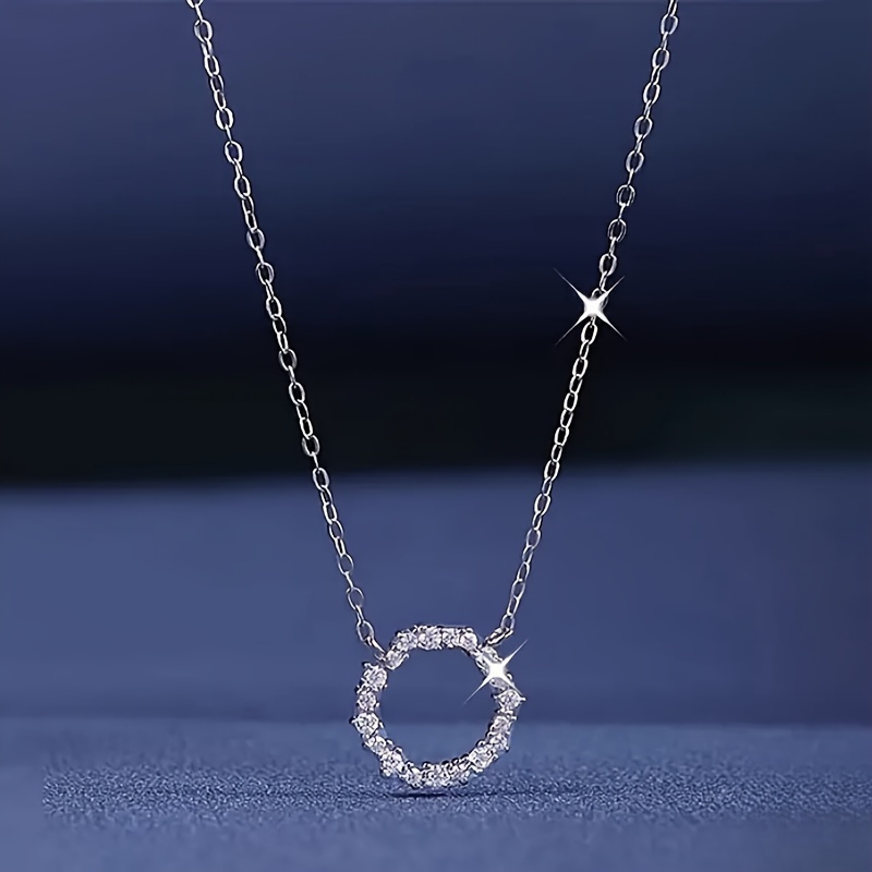 TEMU 1pc Women's Fashion Pendant Necklace Easy Elegant Inlaid Zirconia Round Pendant Necklace Women Daily Casual Versatile Jewelry Valentine's Day