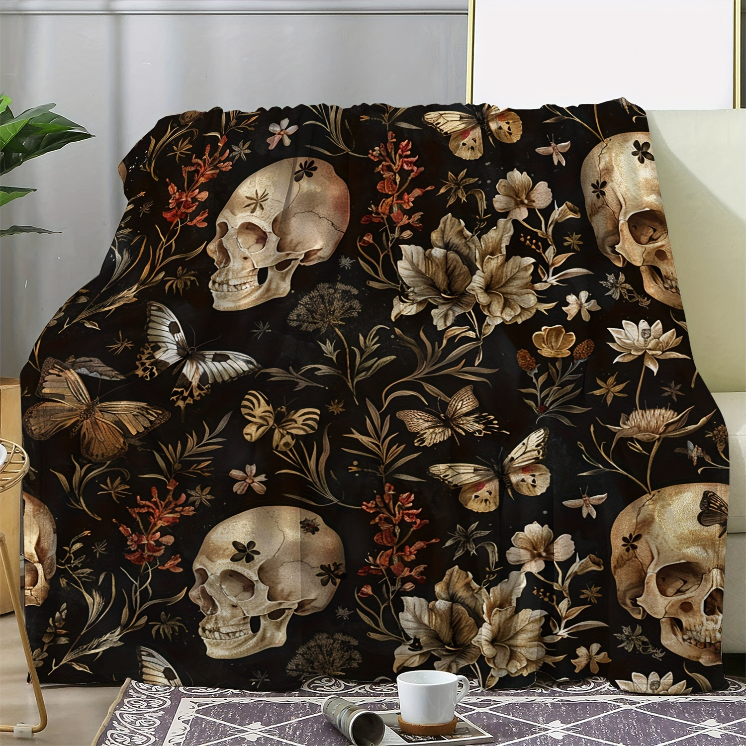 

Vintage Gothic Floral Pattern Throw Blanket – All-season Flannel Fleece, Soft, Cozy, Warm – Ideal For Sofa, Bed, Camping, Travel, Office – Digital Print