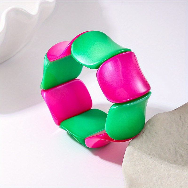 

2024 New Style Acrylic Exaggerated Geometric Elastic Women Bracelet, Suitable For Summer Vacation Wear