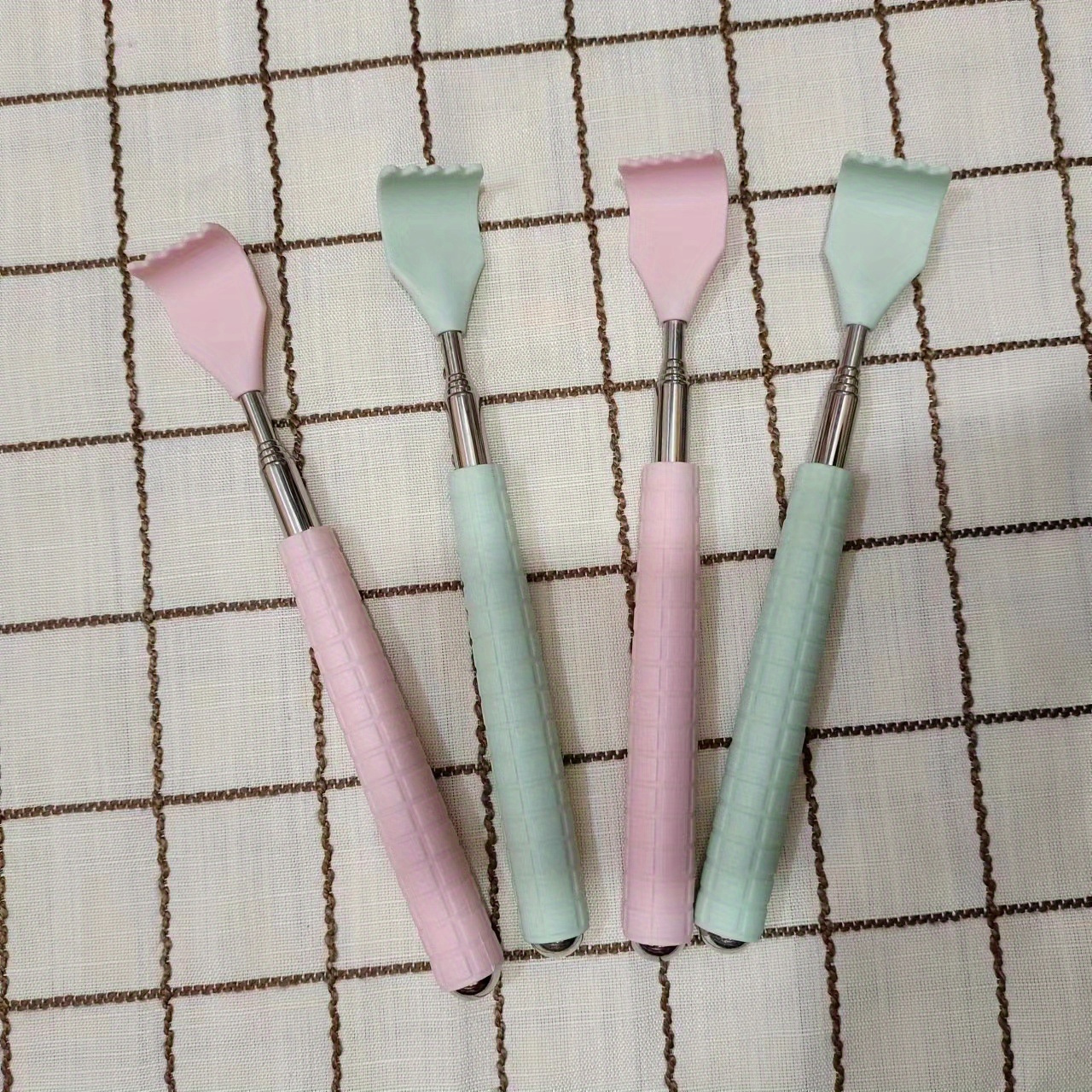 extendable back scratcher stainless steel portable telescopic rubber handle back scratchers for thanksgiving birthday christmas gifts portable   massager up to 27 17 long Product details 2