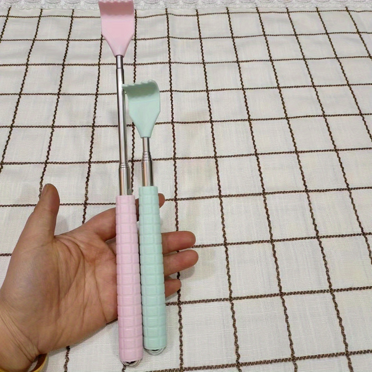 extendable back scratcher stainless steel portable telescopic rubber handle back scratchers for thanksgiving birthday christmas gifts portable   massager up to 27 17 long Product details 4