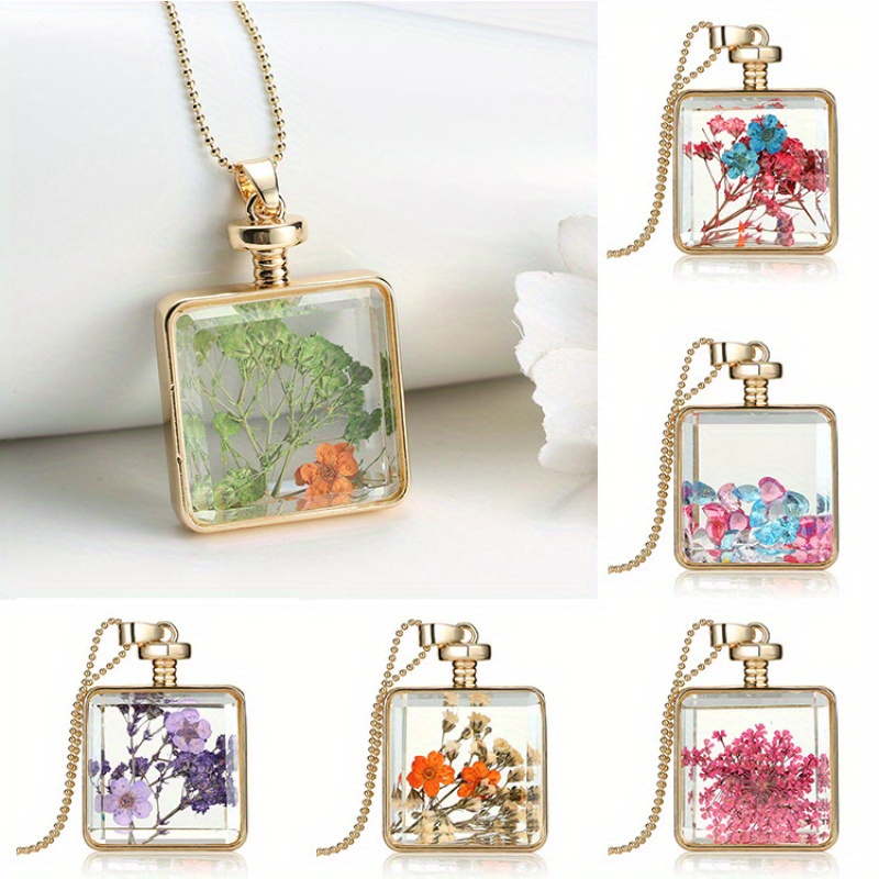 

1pc Square Pendant Necklace With Dried Flowers, Simple Alloy Jewelry