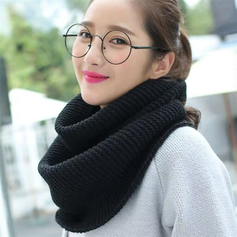 

Fashionable Knitted Polyester Scarf For Women And Men - Warm Thick Neck Gaiter For Autumn And Winter - Casual Weekend Style, No Feathers, Hand Washable - Unisex Trendy Knit Collar Scarf