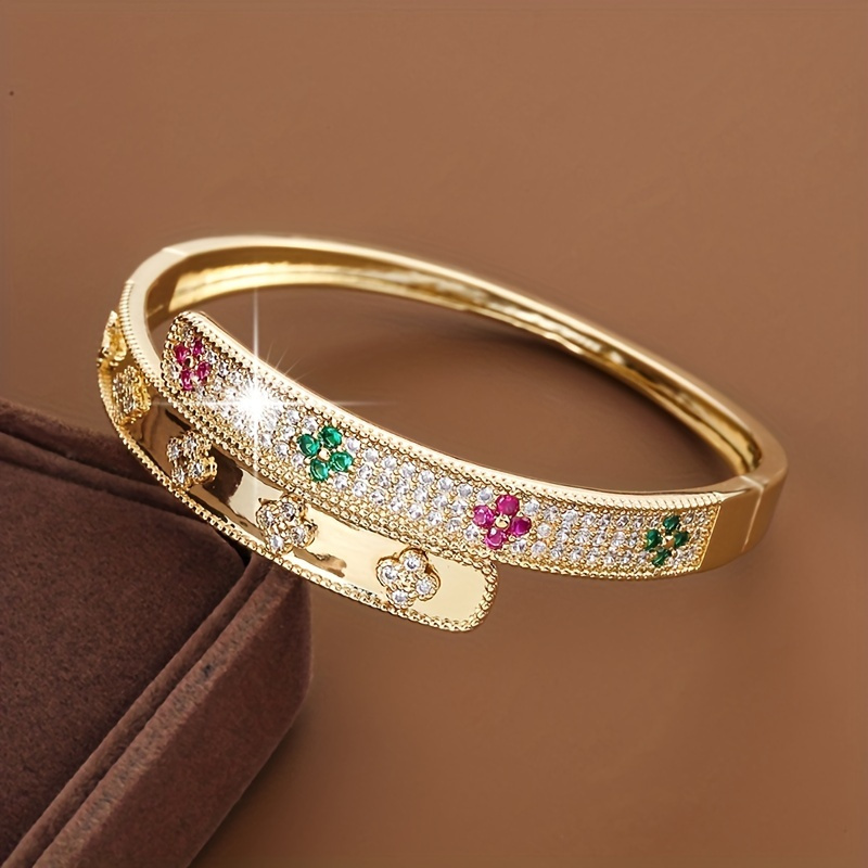 

Colorful Four-leaf Clover Flower Shaped Zirconia Cuff Bangle Elegant Delicate Floral Design Bangle