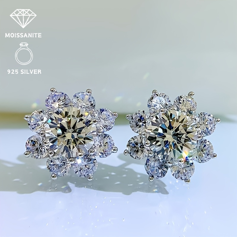 

1 Pair Diam Luxury Sunflower Stud Earrings, 0.5 Carat Moissanite, 18k Golden Plated S925 Silver, Anniversary & Wedding Jewelry, Full Suitable