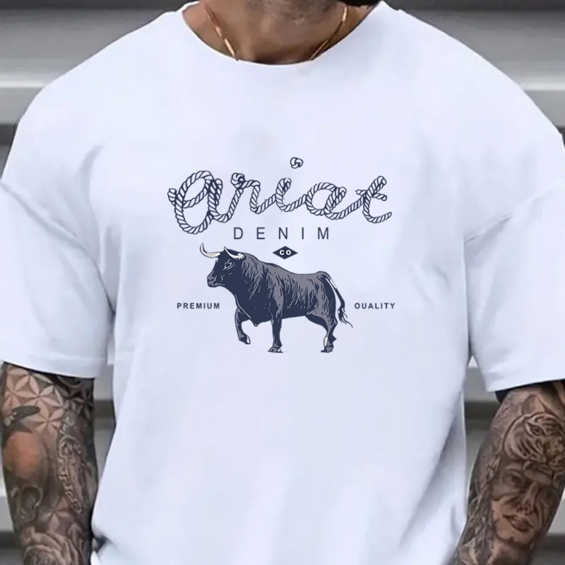 

1 Pc, 100% Cotton T-shirt, Denim And Bull Print Men's Crew Neck T-shirt, Casual Street Style All-in-one Short-sleeved Top