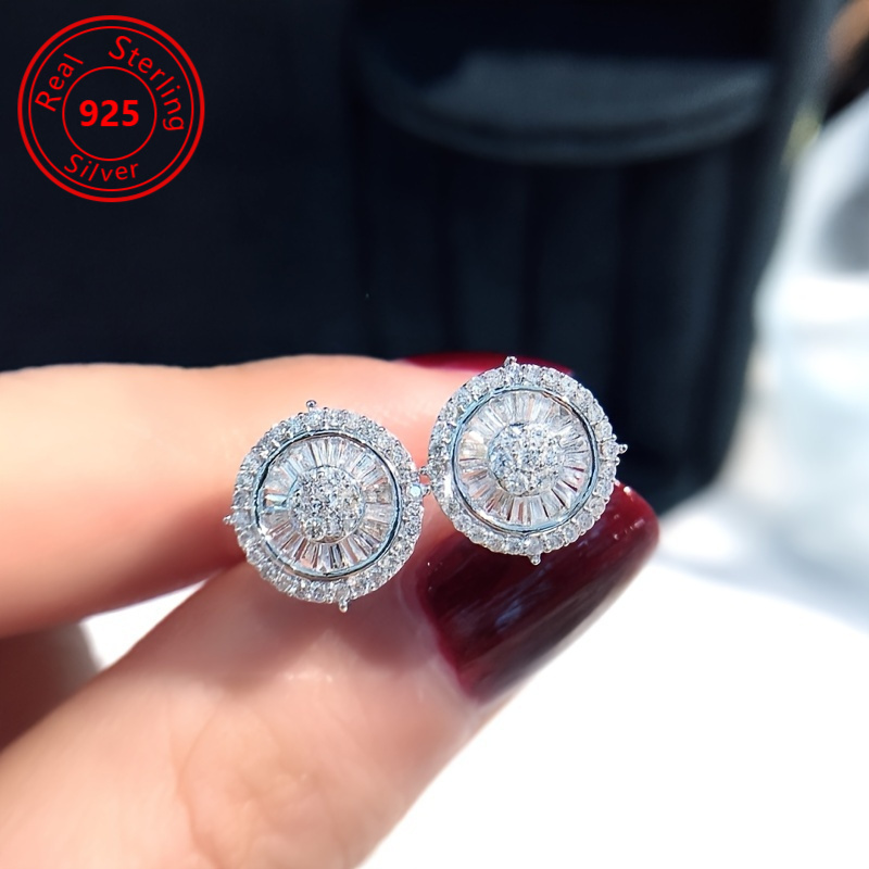 

1 Pair Of Sparkling Round Stud 925 Studded With Diamond Zircon Jewelry In An Elegant Minimalist Style Suitable For Women