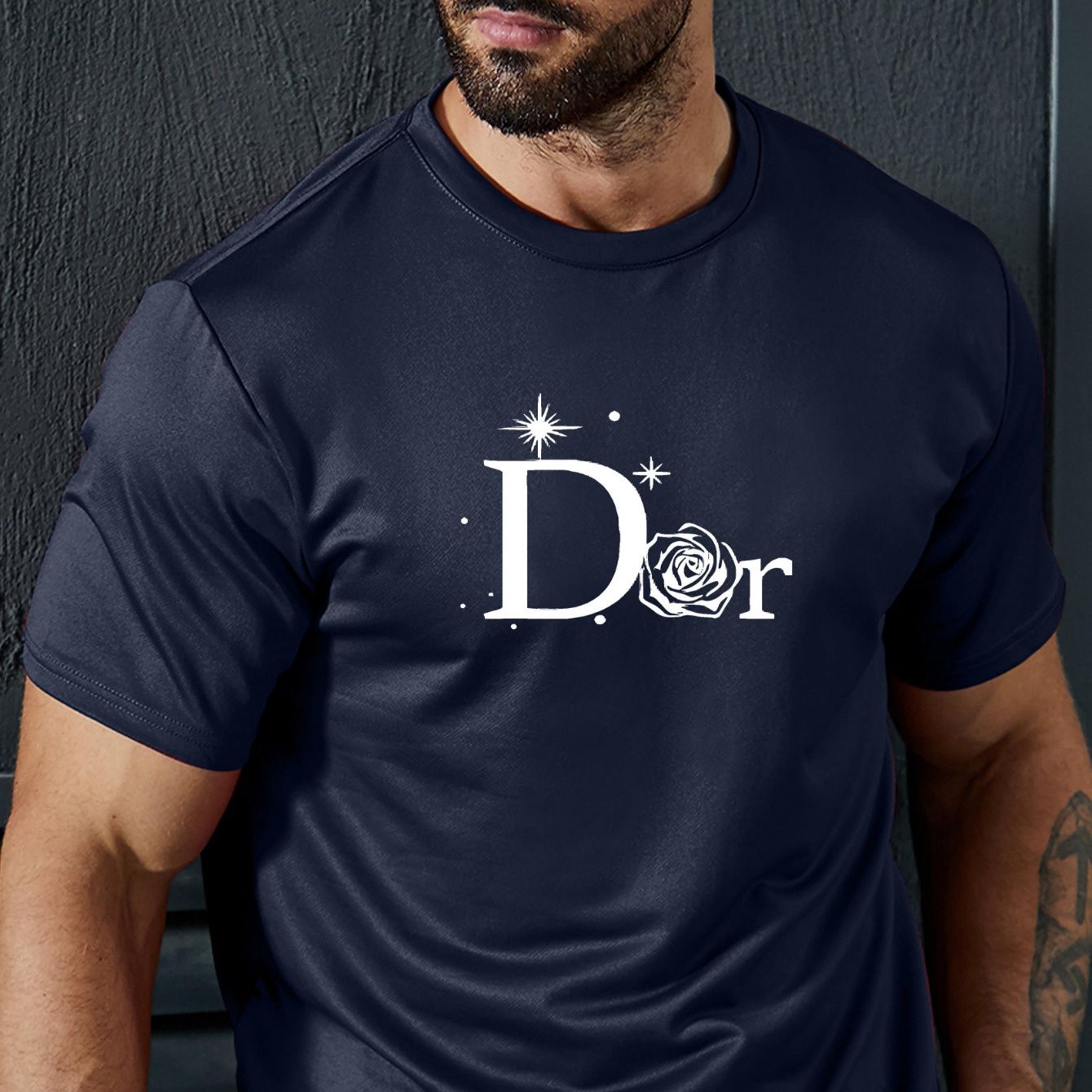 

T-shirt décontracté à col rond pour homme avec appliqué imprimé rose géométrique - Tissu en polyester tricoté, légèrement extensible, coupe regular, tee-shirt d'été à la mode