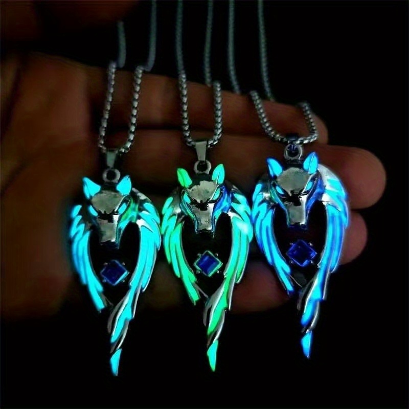 

3pcs Wolf Kings Luminous Necklace, Hip Hop Personality Pendant For Men And Women Holiday Party Necklace