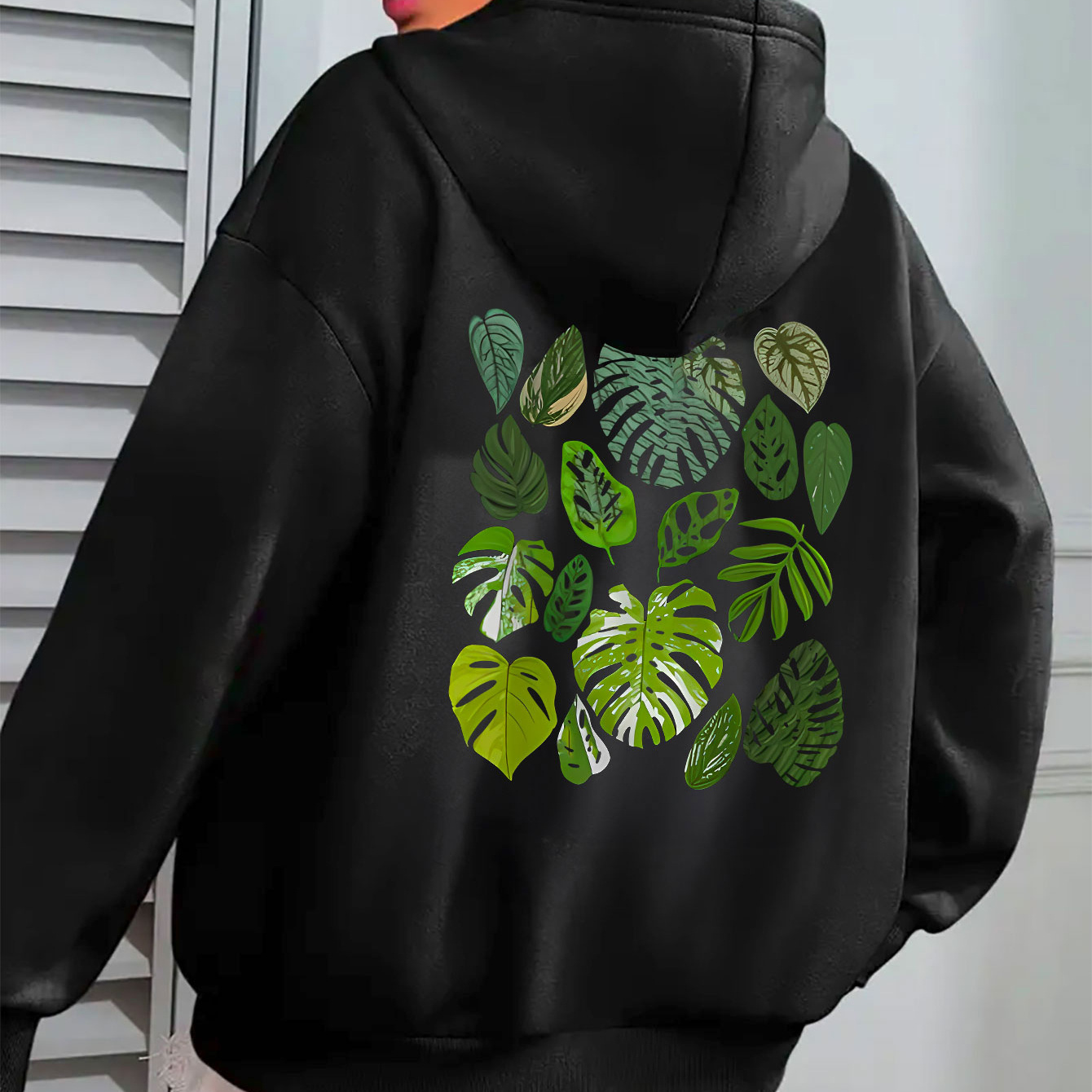 

Plus Size Tropical Green Leaf Print Hoodie - Women's Casual Knit Pullover With Pocket, 100% Polyester Fabric, Slight Stretch, Crew Neck, Fall/winter Season, Cartoon Pattern Sweatshirt