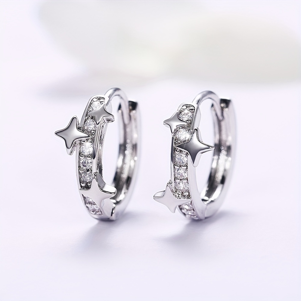 

A Pair Of 925 Sterling Silver Earrings, Set With Zirconia, A Ladies' Party Birthday Gift.