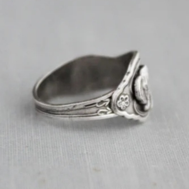 Vintage Elephant Spoon Ring for Casual Attire & Gifting