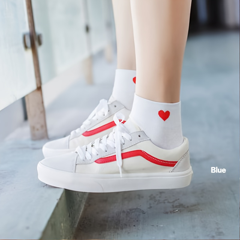 5 Pairs of White Heart-Patterned Socks, Comfortable Athletic Socks