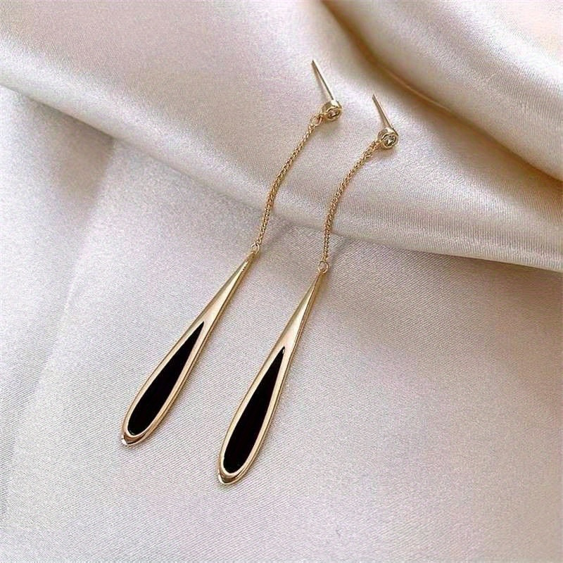 

1 Pair Elegant Teardrop Dangle Earrings, Metal Fashion Jewelry For Women, Gift For Birthday, Christmas, Parties - Fit, No Feathers