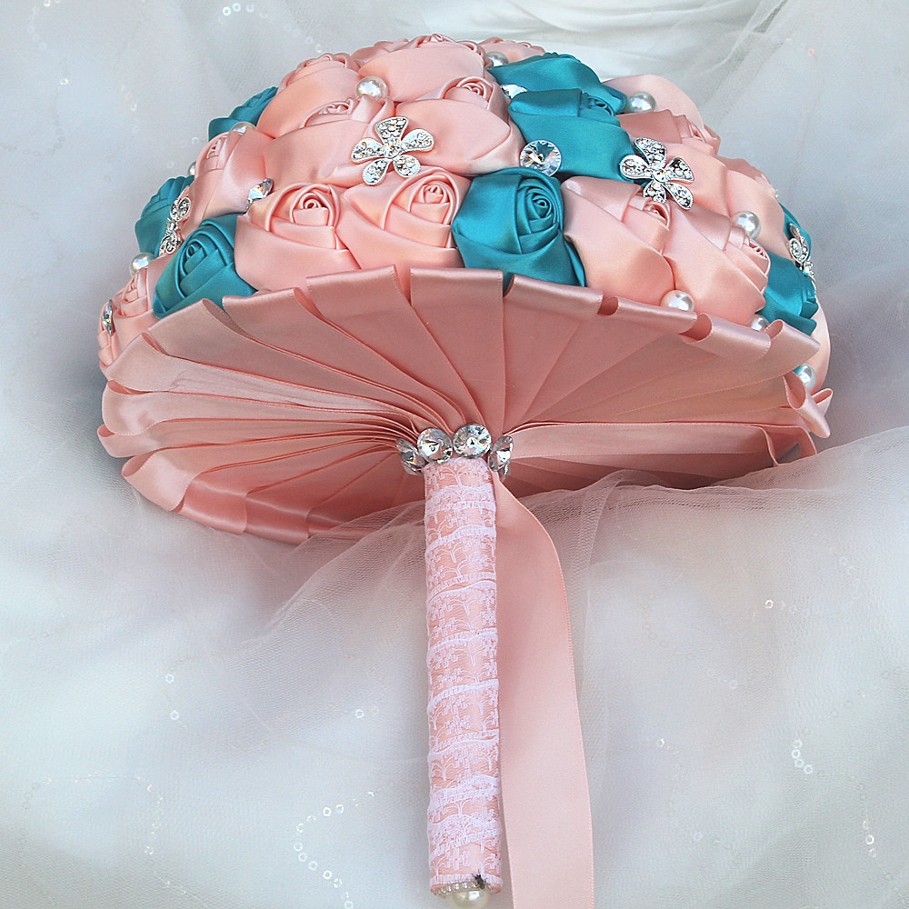     peyon bilan to'y buketi, qo'lda ishlangan polyester va spandex bilan bezatilgan, nafis to'y aksessuari tafsilotlari 4