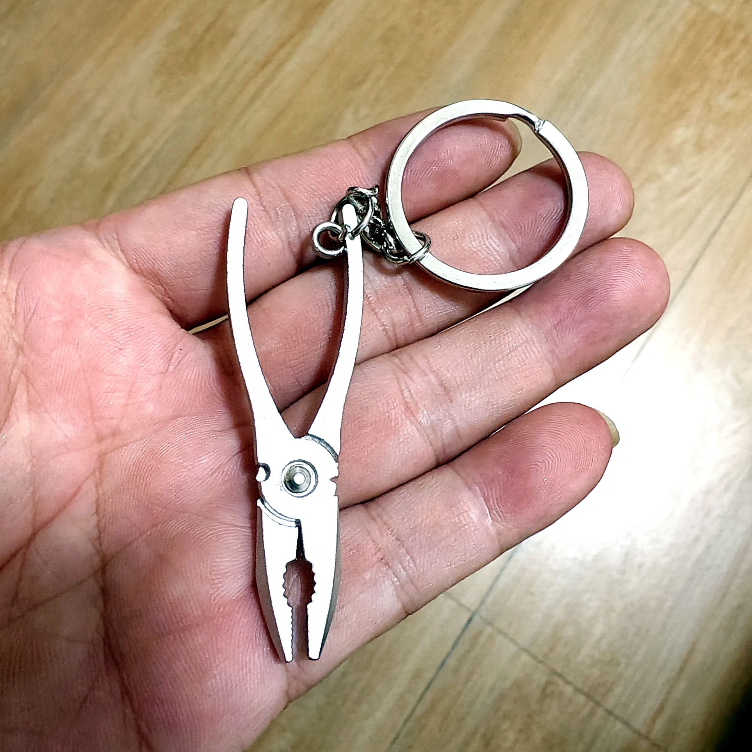 

1pc Keychain For Men, Metal Tool Keyring, , 's Pendant, No Required, Manual Tool ,