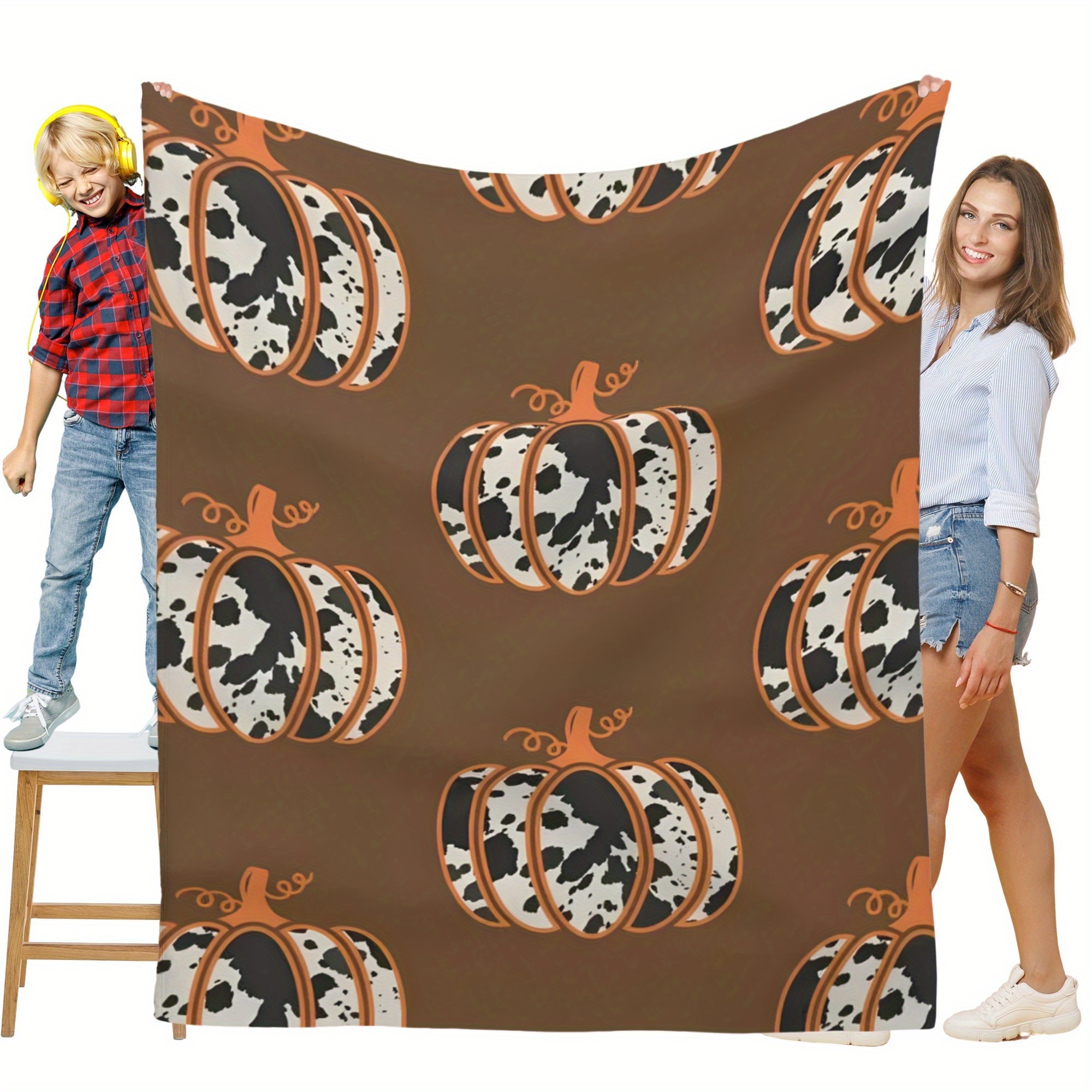 

Brown Flannel Blanket, Funny Cow Pattern Pumpkin Print Blanket, Holiday Bedroom Living Room Nap Tapestry, Garden Decoration Blanket 4 Seasons Multi-purpose Blanket