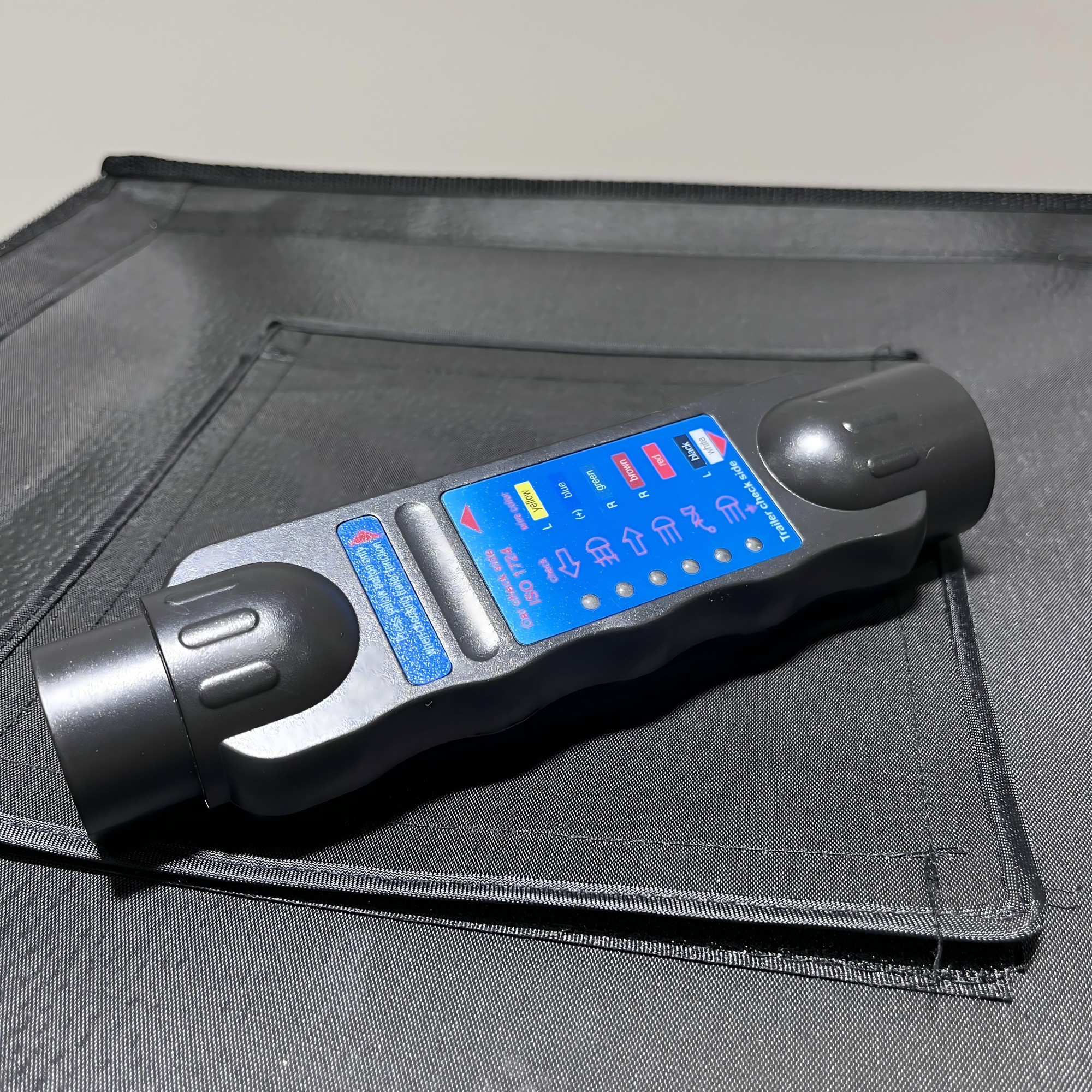 E-shop 12V Auto-Widerstand Anhängerstecker Anhängerverbinder Anhängerzubehör Steckdose Anhängertester Verbinder Auto-Außenzubehör (ohne Batterie)