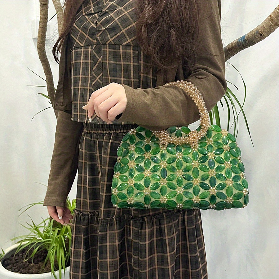 clutch bag for green dress Green Dress with Clutch Outfits (18 ideas & outfits)
