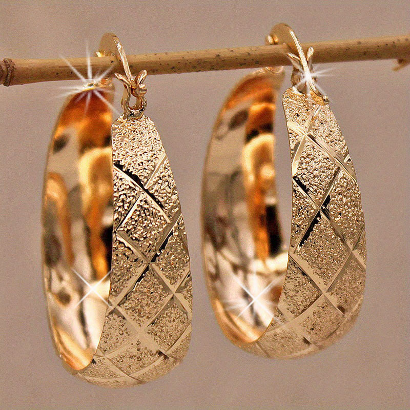 

1 Pair Of Bohemian Style Wide Face Hoop Earrings Stylish Personality Women's Jewelry Party Outfit Full Matching Stud Earrings