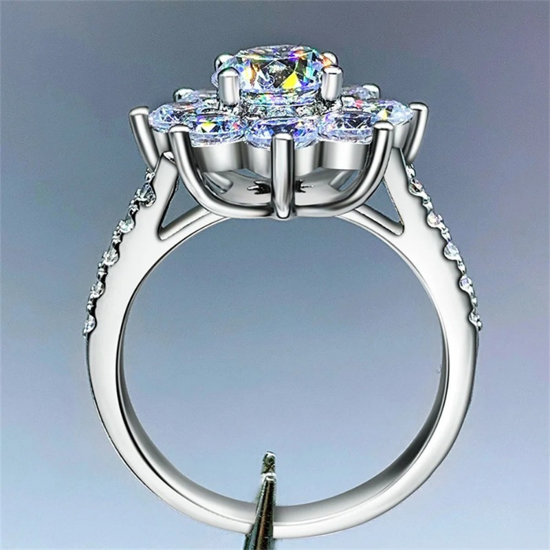 1CT Flower Shape Moissanite Ring for Women