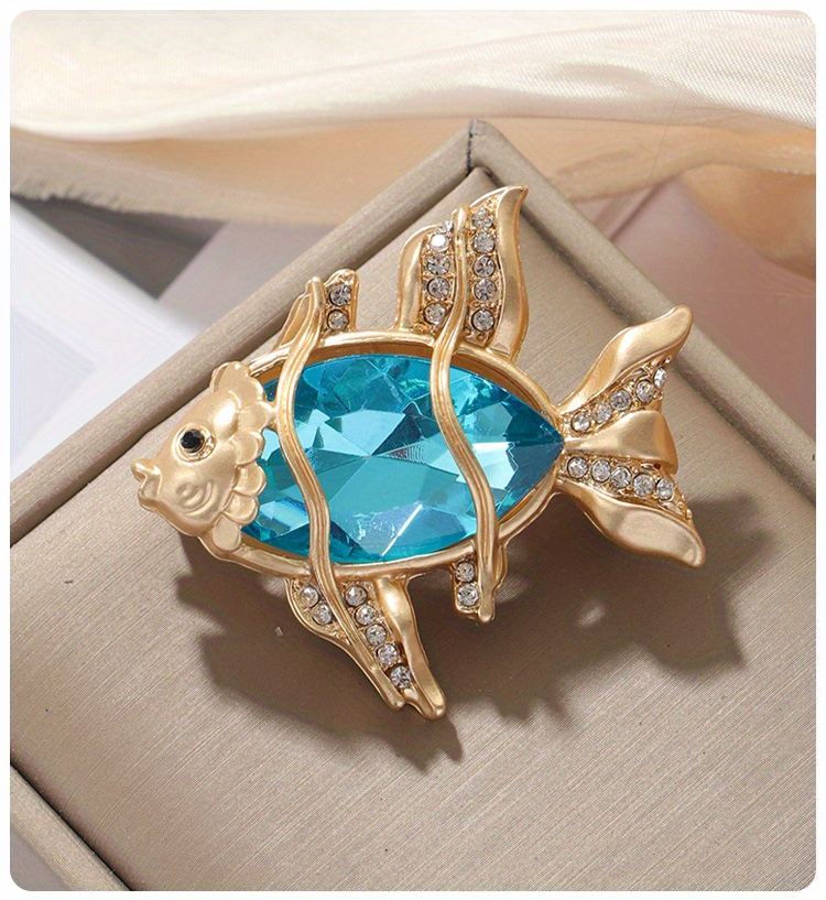 elegant goldfish crystal brooch pin womens mens   animal badge creative accessory gift novelty clothing jewelry elegant   drill material animal shape novelty buttons brooches for ladies details 3