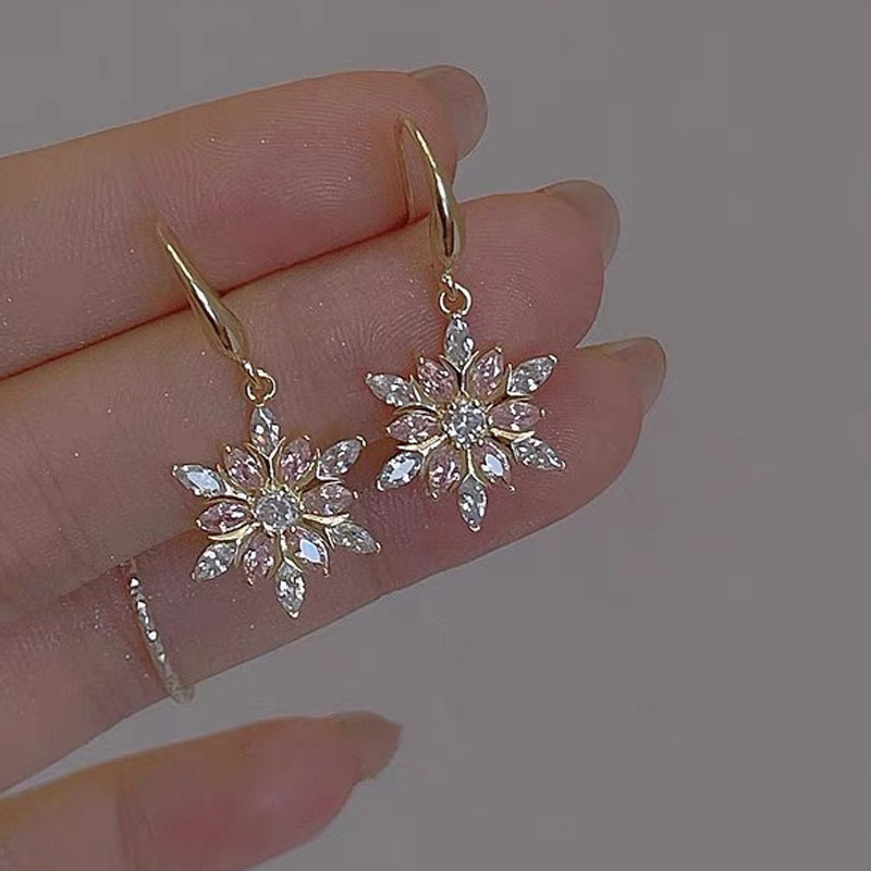 

Total Of Exquisite Delicate Minimalist Snowflake Shaped Alloy Dangle Earrings - Hypoallergenic, Nickel-free, Lightweight, Durable, And - Everyday, Party, Or Gift