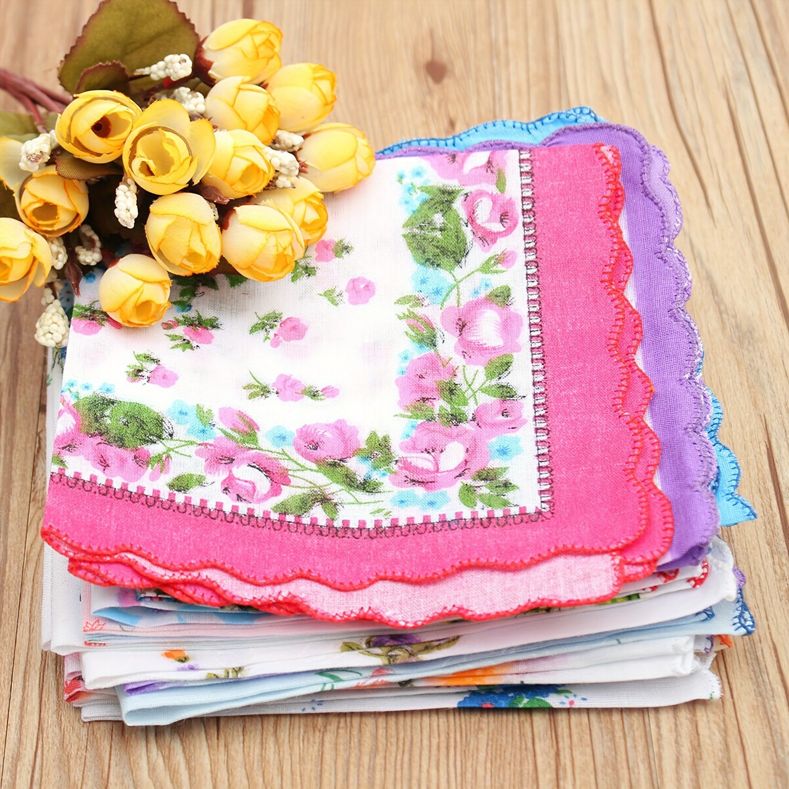 

5-pack Vintage Floral Print Handkerchiefs For Women, Assorted Colors, Polyester Square Hankies, Elegant Ladies' Pocket Accessories