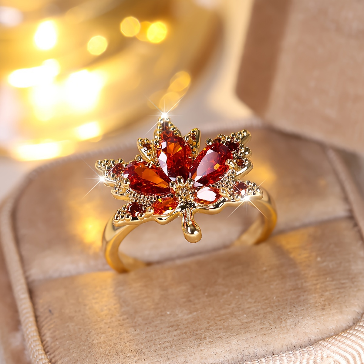 

Adjustable Maple Leaf Crystal Halo Ring Elegant Copper Wedding Engagement Ring, Suitable For Jewelry Wearing At Wedding Weddings