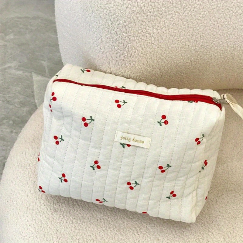 

Chic Cherry Quilted Makeup Bag - Travel Cosmetic Pouch For Women, Cute Design With Zipper, Polyester