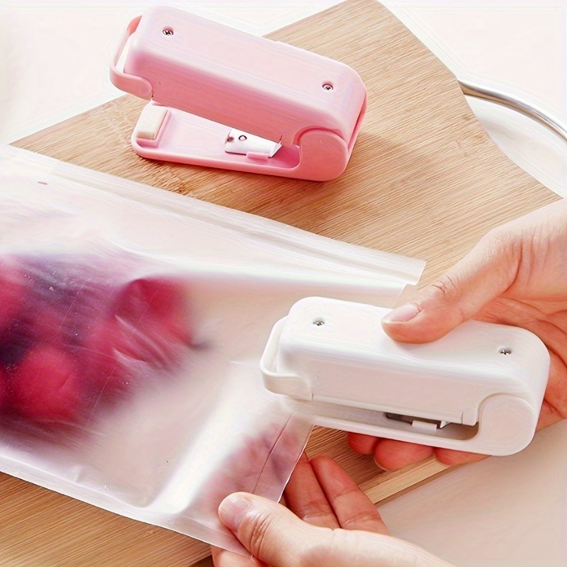 Compact Mini Snack Sealer - Battery-Powered, Airtight Food Preservation for Home & Commercial Use, Ideal for Hotels, Restaurants, Stalls, Food Trucks