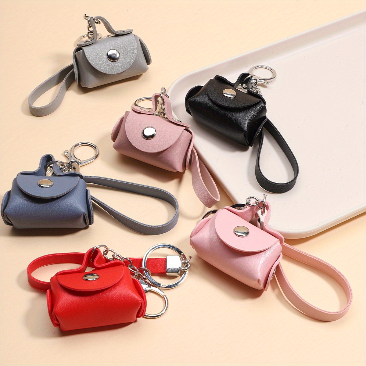 

6pcs Set: Earbud & Purse Keychain - Car Key