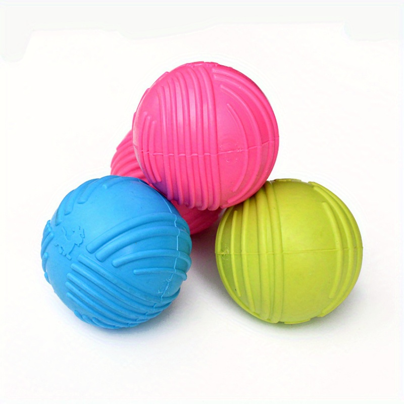Hundespielzeug 2-in-1 Set – 3 Stück Mit Quietschfunktion & Stachelball Innen