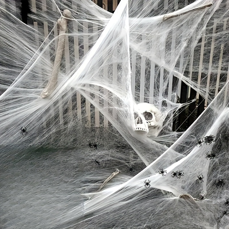 

4pcs Of Stretchable Spider Webs, Each With 2 Spiders, White Quality Halloween Web Decoration, Suitable For Haunted Houses, Bars, Rooms And Home Decoration, No Electricity Required, Party Supplies