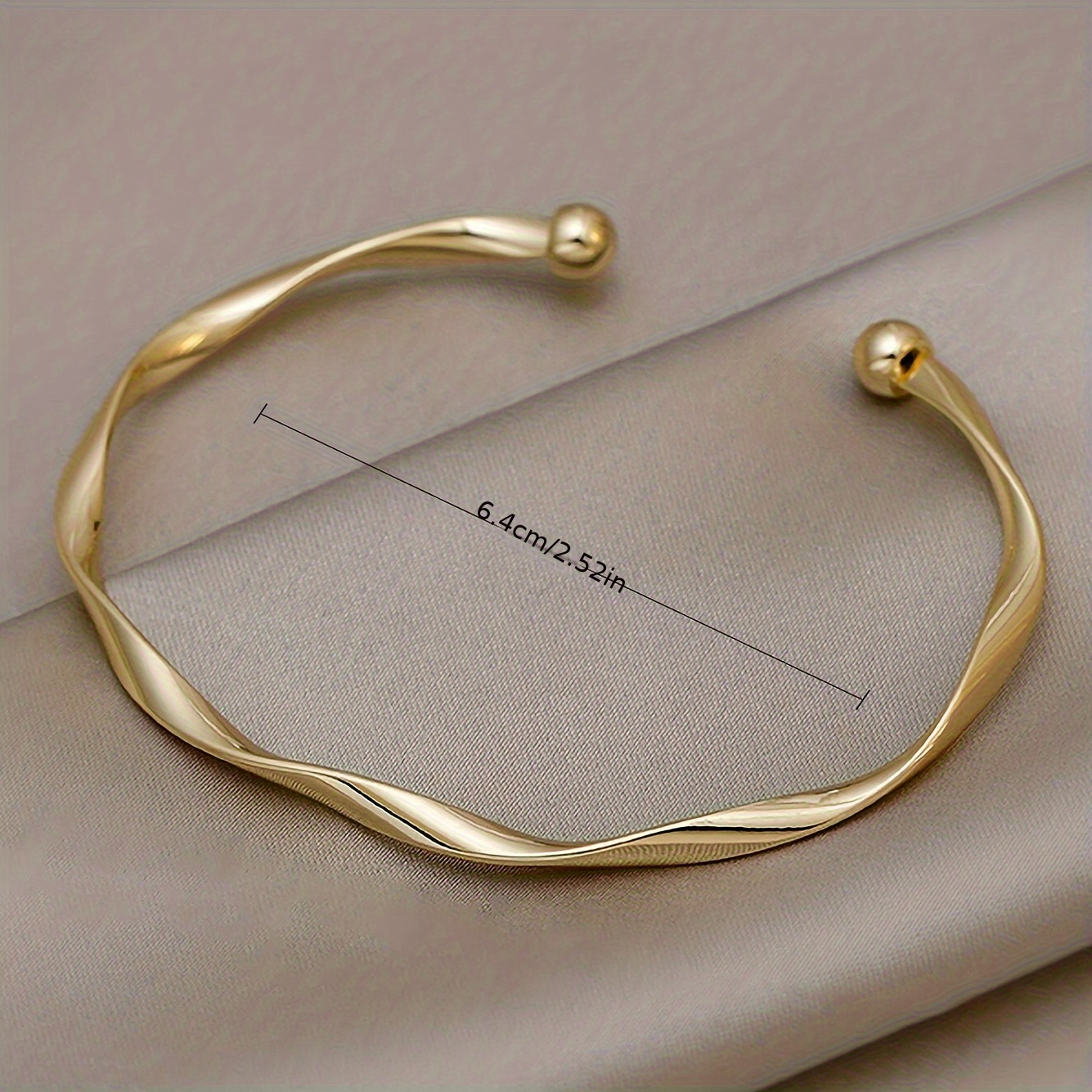 

Twist Bracelet, , Metal For Ladies, Silvery