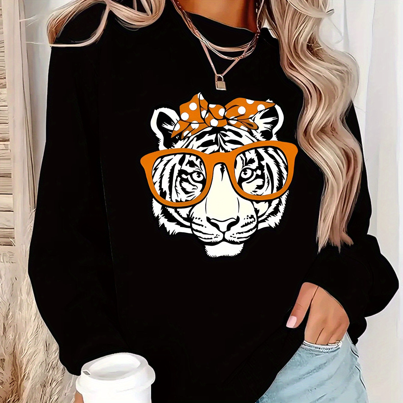 

Cartoon Tiger Pattern Printed Ladies Autumn And Winter Casual Sports Plush Lined Round Neck Pullover Sweatshirt, Comfortable Breathable Top