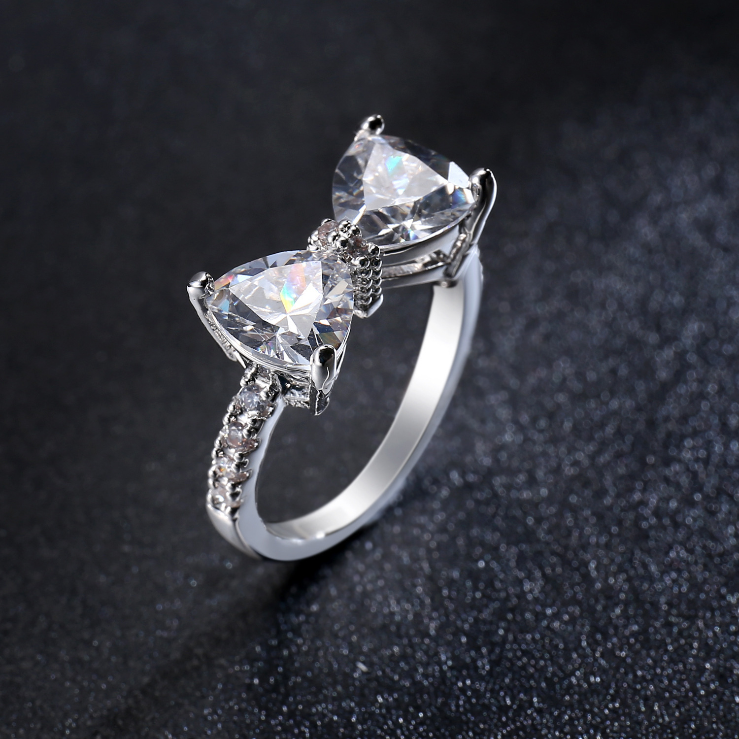 

1 Pcs Fashion Jewelry Bow Ring Female Creative Zircon Ornament Cute