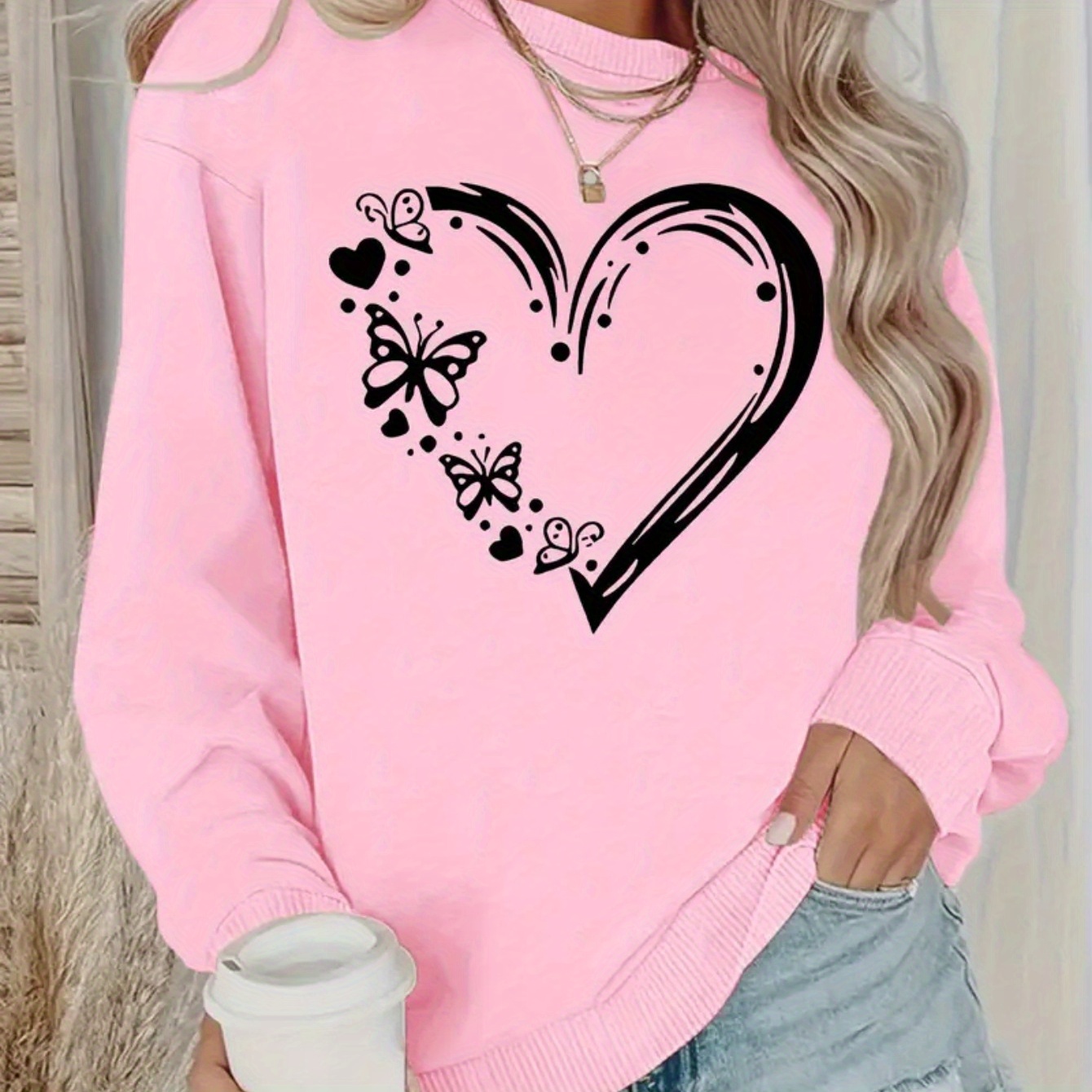 

Cozy Plus Size Heart & Butterfly Print Sweatshirt - Casual Long Sleeve Crew Neck Pullover For Women, Fall/winter