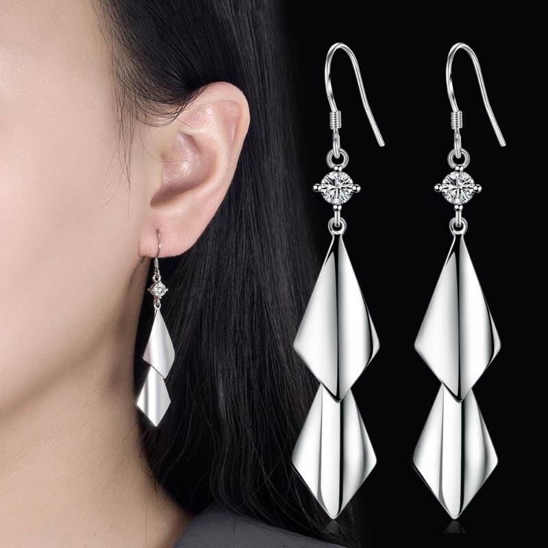 

1 Pair Of S925 Sterling Silver Retro Earrings - Hypoallergenic - Elegant Luxury Geometric Earrings - Wear With A Gift Of Perfect Feminine Charm