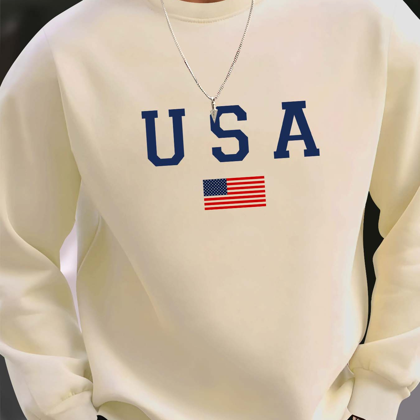 

Men's Usa Print Active Crew Neck Sweatshirt | 100% Polyester Knit Fabric | | Regular Fit | Long Sleeve | Slight Stretch | Patterned Detail